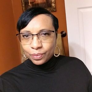 Meet your Posher, Janet